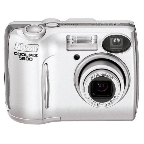 COOLPIX 5600