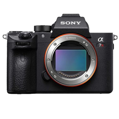 Alfa 7R III with 35 mm full-frame image sensor