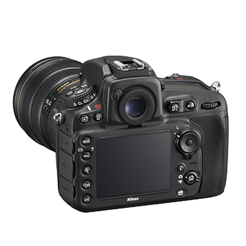 D810